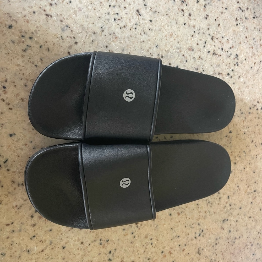 lululemon athletica Black Sandals